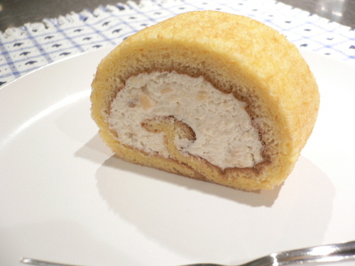 Apple roll cake.JPG